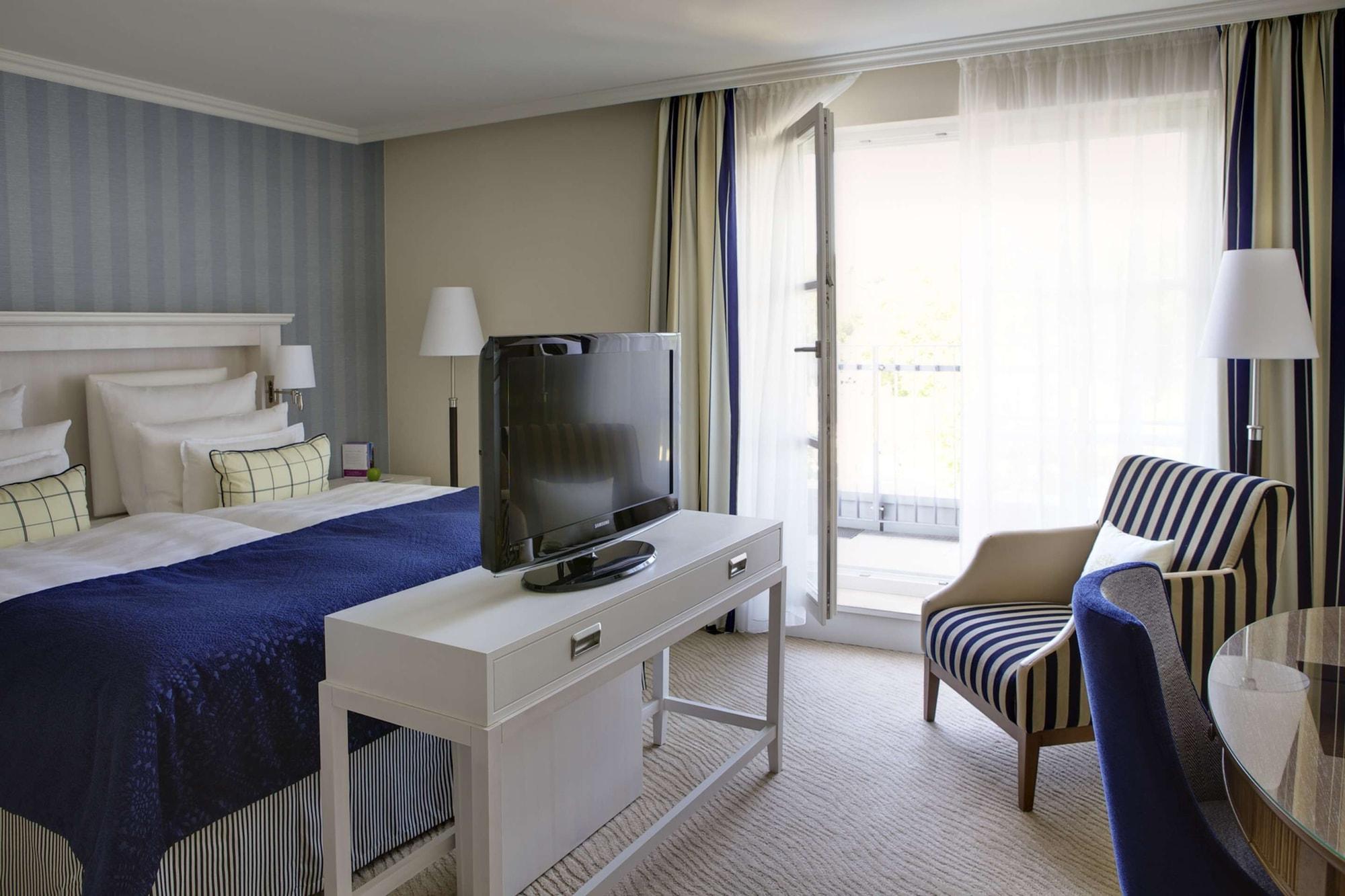 Steigenberger Grandhotel & Spa Heringsdorf Luaran gambar A room at the Hotel du Cap-Eden-Roc