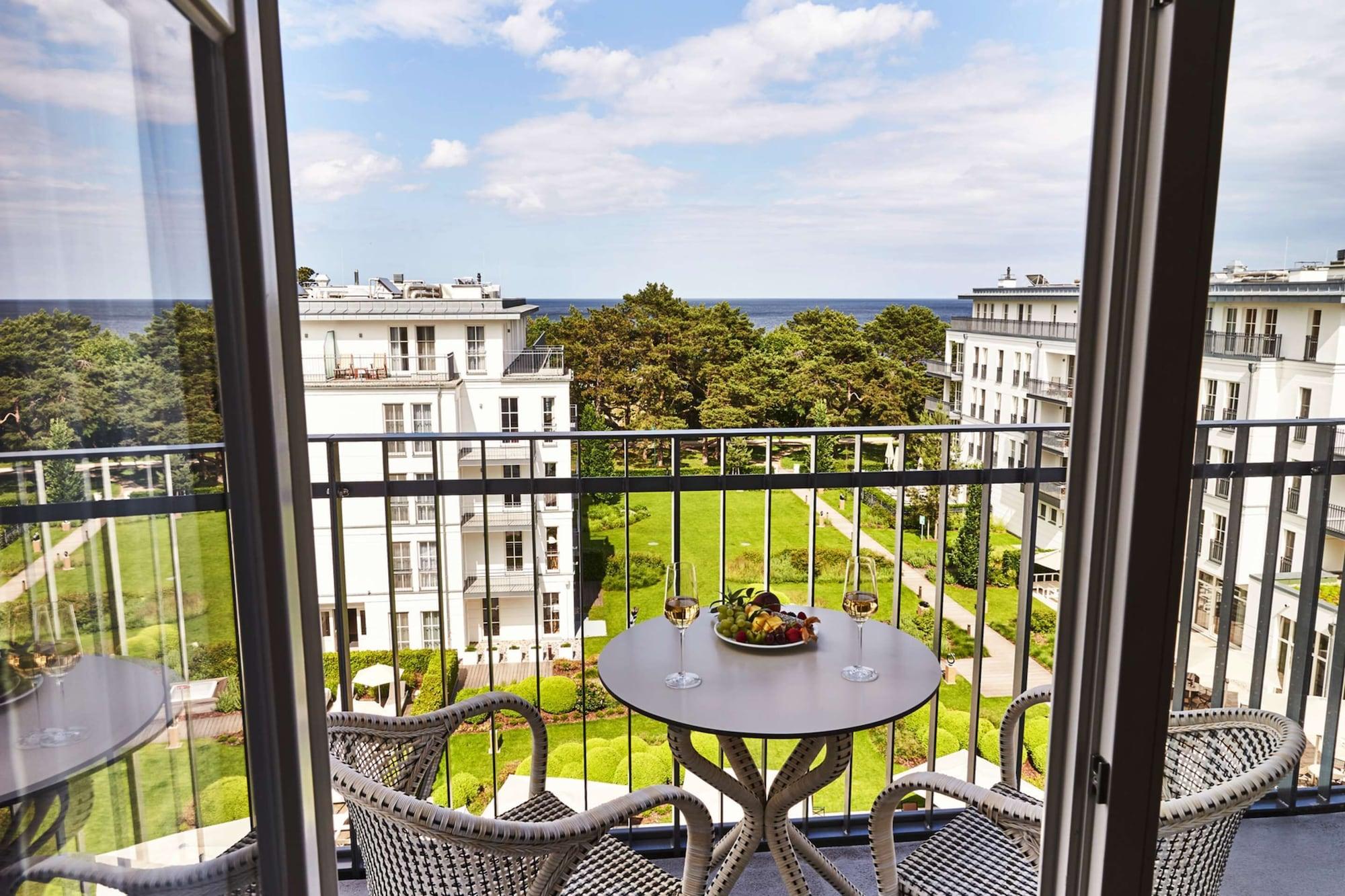 Steigenberger Grandhotel & Spa Heringsdorf Luaran gambar View from the balcony of a suite