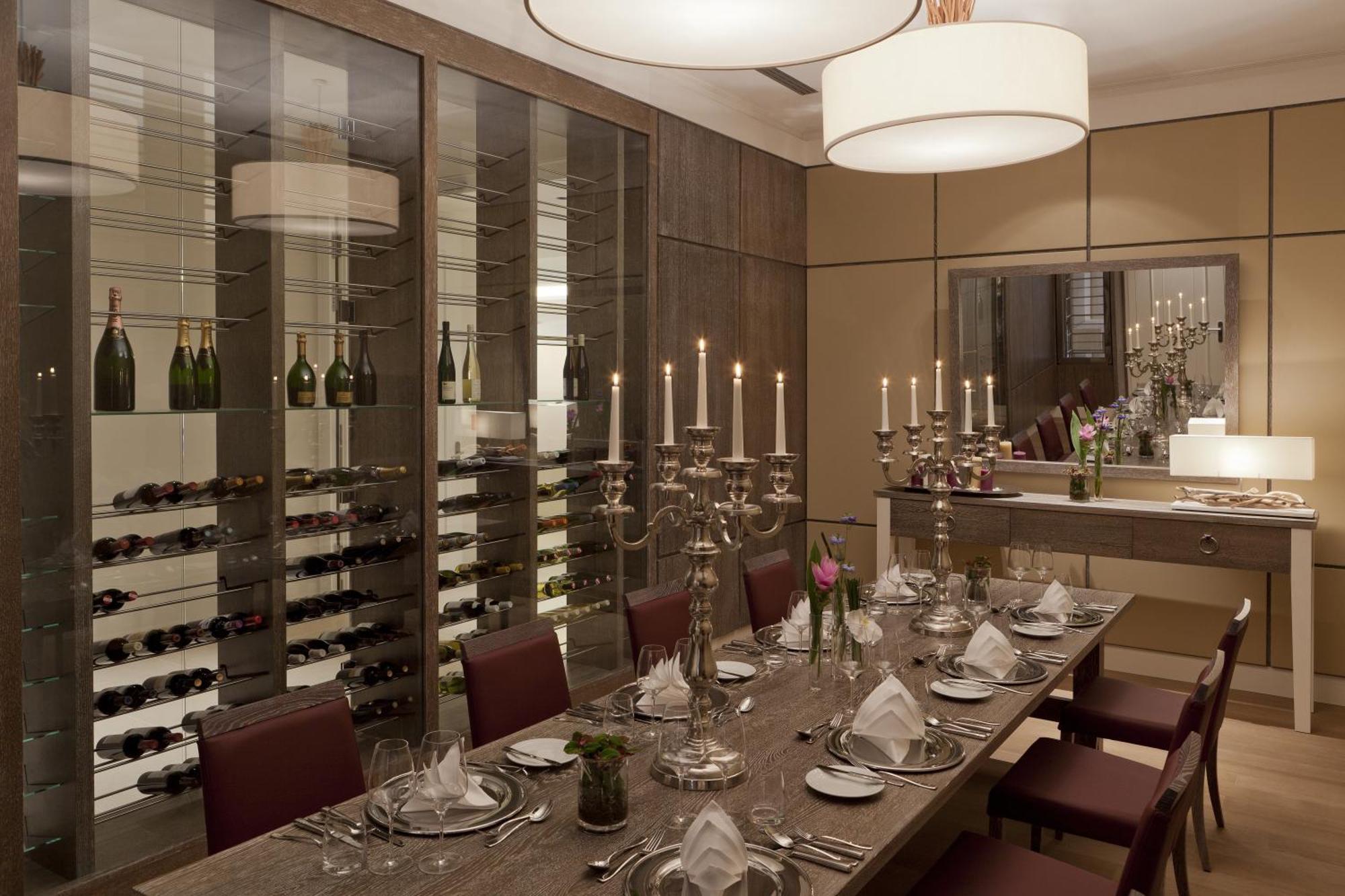 Steigenberger Grandhotel & Spa Heringsdorf Restoran gambar The Wine Room