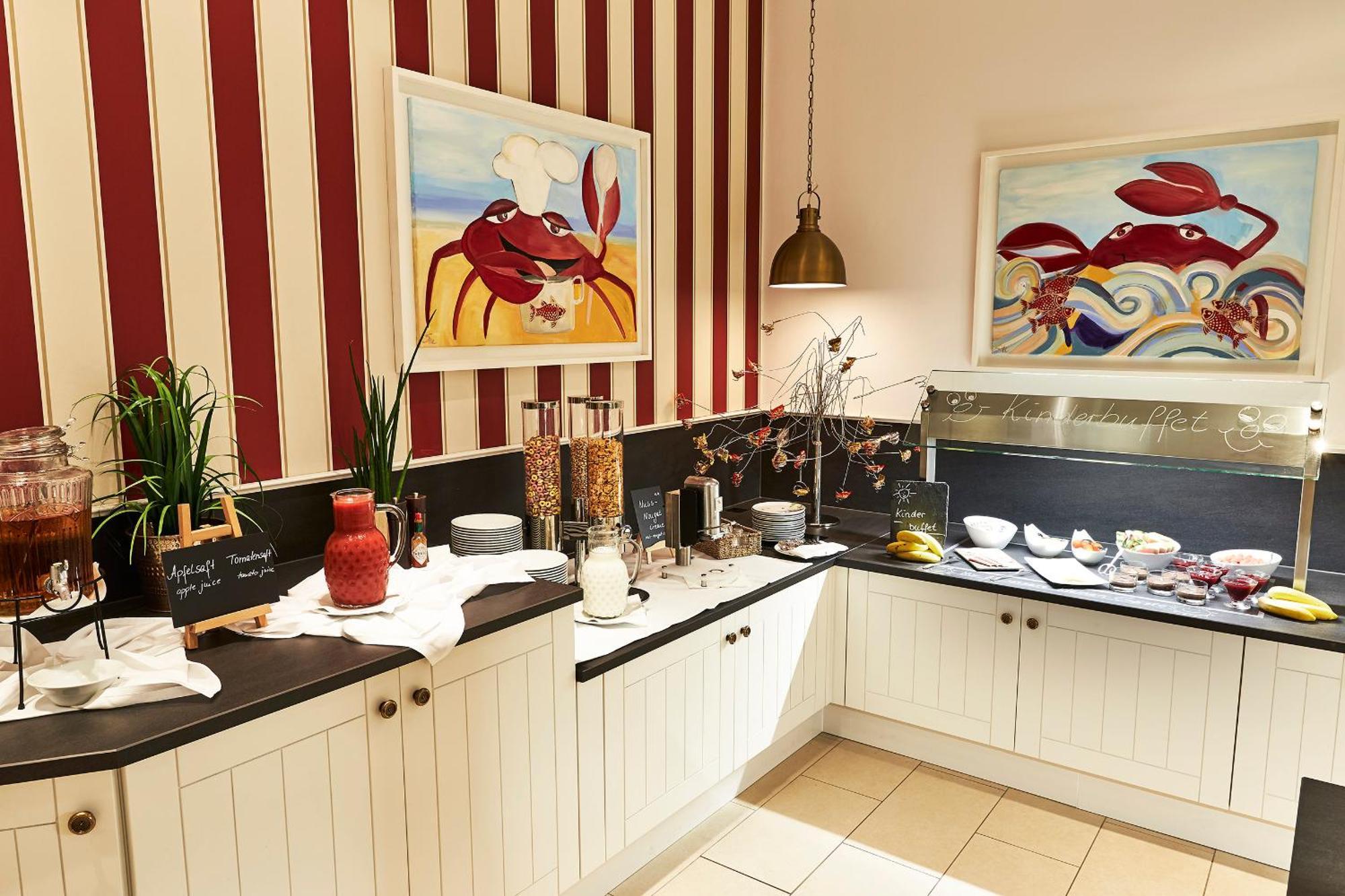 Steigenberger Grandhotel & Spa Heringsdorf Luaran gambar A buffet at a hotel